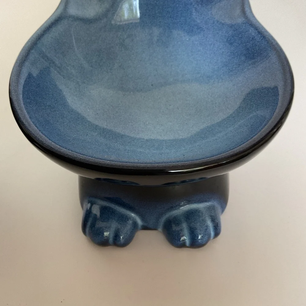 Nihow Slanted Elevated Cat Bowls Set of Two NWOT